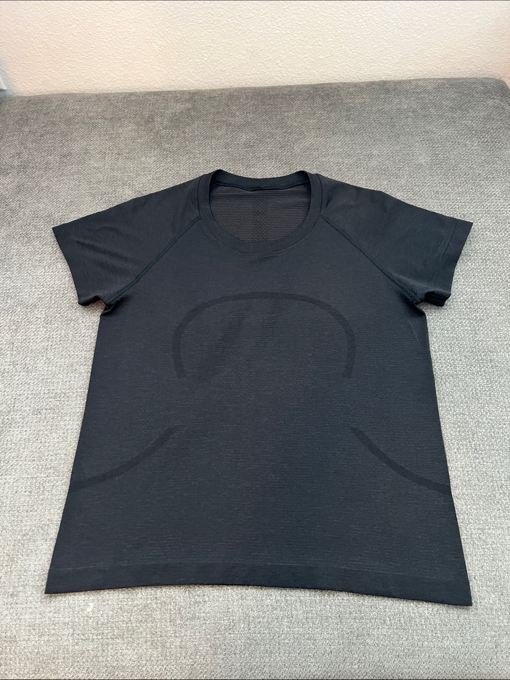 lululemon athletica Black Short-Sleeve Performance Tee